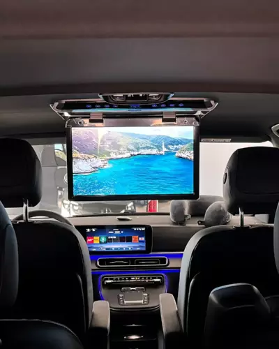 Mercedes klasy V – monitor podsufitowy i ambient dla pasażerów – zdjęcie 2