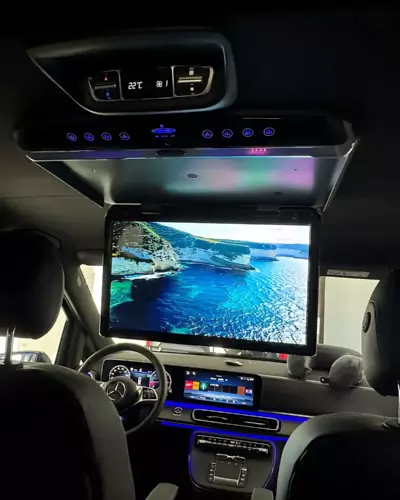 Mercedes klasy V – monitor podsufitowy i ambient dla pasażerów – zdjęcie 1