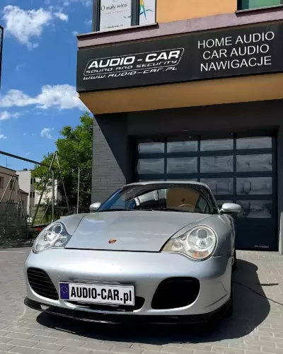 Porsche 911 (996) – stacja multimedialna z CarPlay – zdjęcie 1