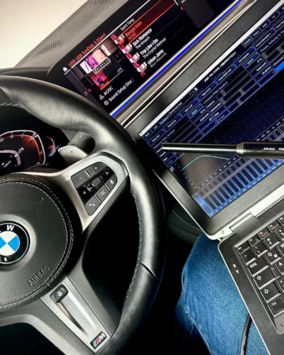 Wzmacniacze z DSP MATCH – Strojenie DSP w BMW – laptop z oprogramowaniem