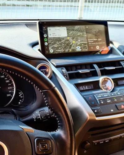 Lexus NX – deska z nowym ekranem i nawigacją