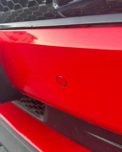 Ford Mustang – czujnik parkowania polakierowany w kolor zderzaka
