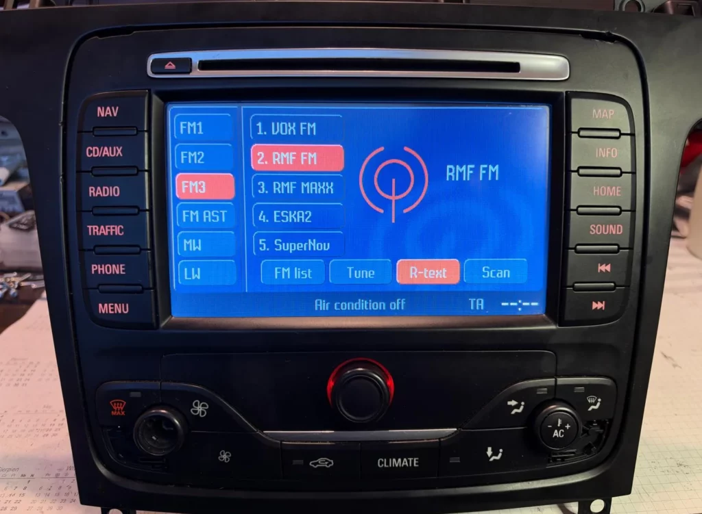 Radio Ford z nawigacją – zablokowane i po odkodowaniu – Odblokowane