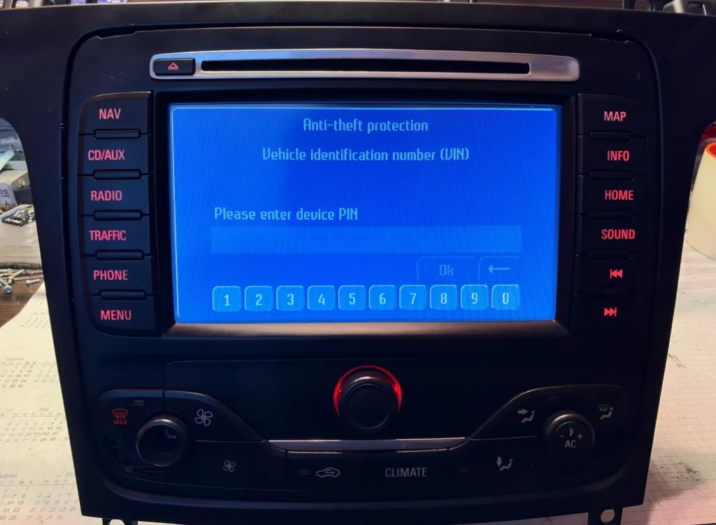 Radio Ford z nawigacją – zablokowane i po odkodowaniu – Zablokowane