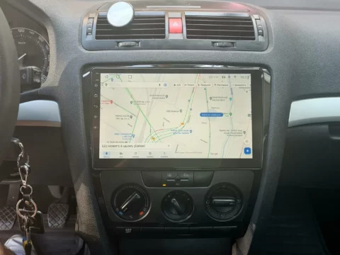 Škoda Octavia II – nowa stacja z nawigacją w desce