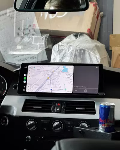 BMW E60 – ekran z CarPlay i Android Auto – zdjęcie 3