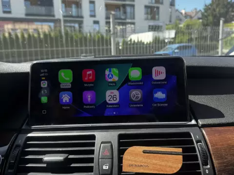 BMW X5 – duży ekran z CarPlay – zdjęcie 1