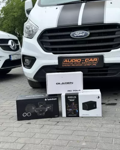 Ford Transit Custom – wzmacniacz GLADEN RC 70c4, głośniki Rockford Fosgate, subwoofer HELIX Impact i wygłuszenie drzwi matą GLADEN – zdjęcie 1