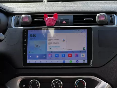 Kia Rio – stacja multimedialna pod model – zdjęcie 1