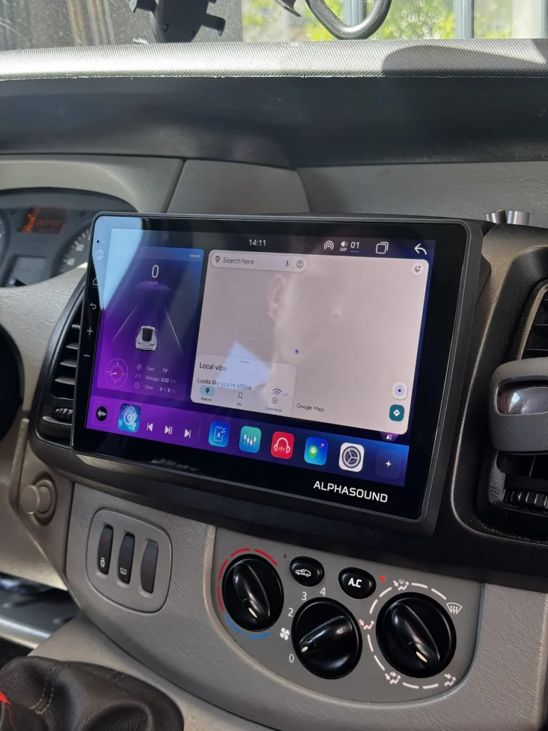 Opel Vivaro – stacja AlphaSound z dużym ekranem