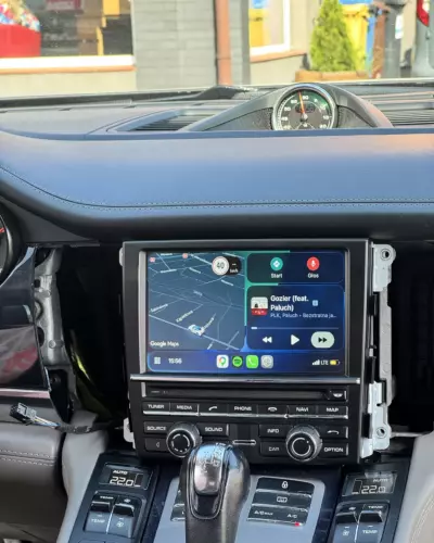 Porsche – CarPlay i Android Auto na fabrycznym ekranie – zdjęcie 3