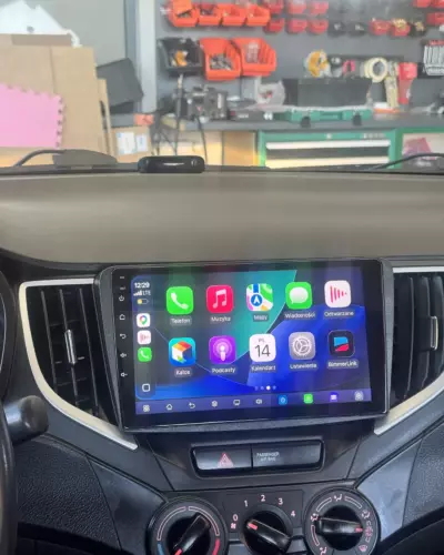 Suzuki Baleno – stacja multimedialna z CarPlay w miejscu fabrycznego radia – zdjęcie 1