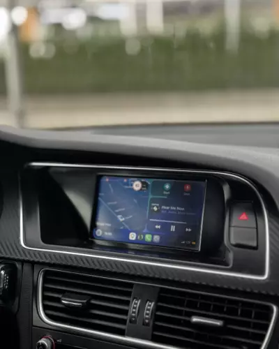 Honda CR-V, Kia, Audi – stacje i CarPlay w różnych autach – zdjęcie 3